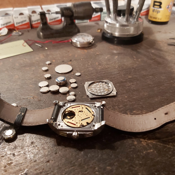 Remplacer piles de montre